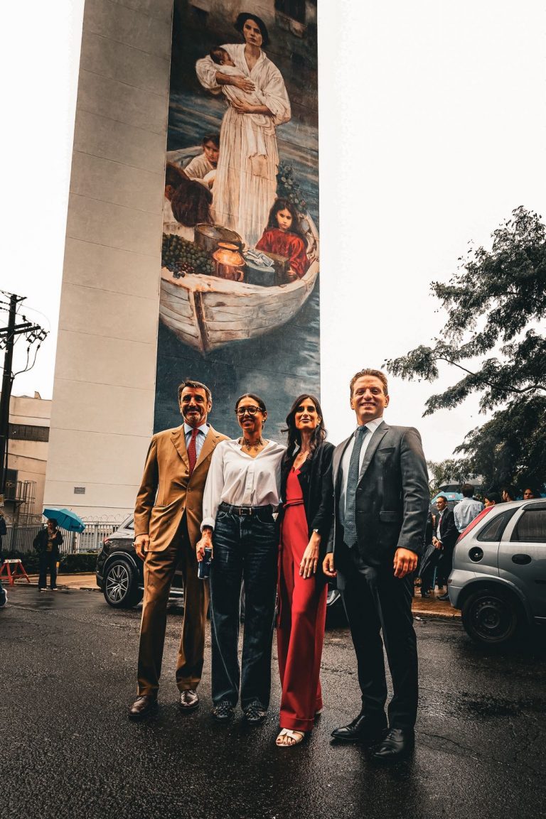 Amb. Cortese inaugura il murale 'Madre' sulla facciata del Consolato a Porto Alegre